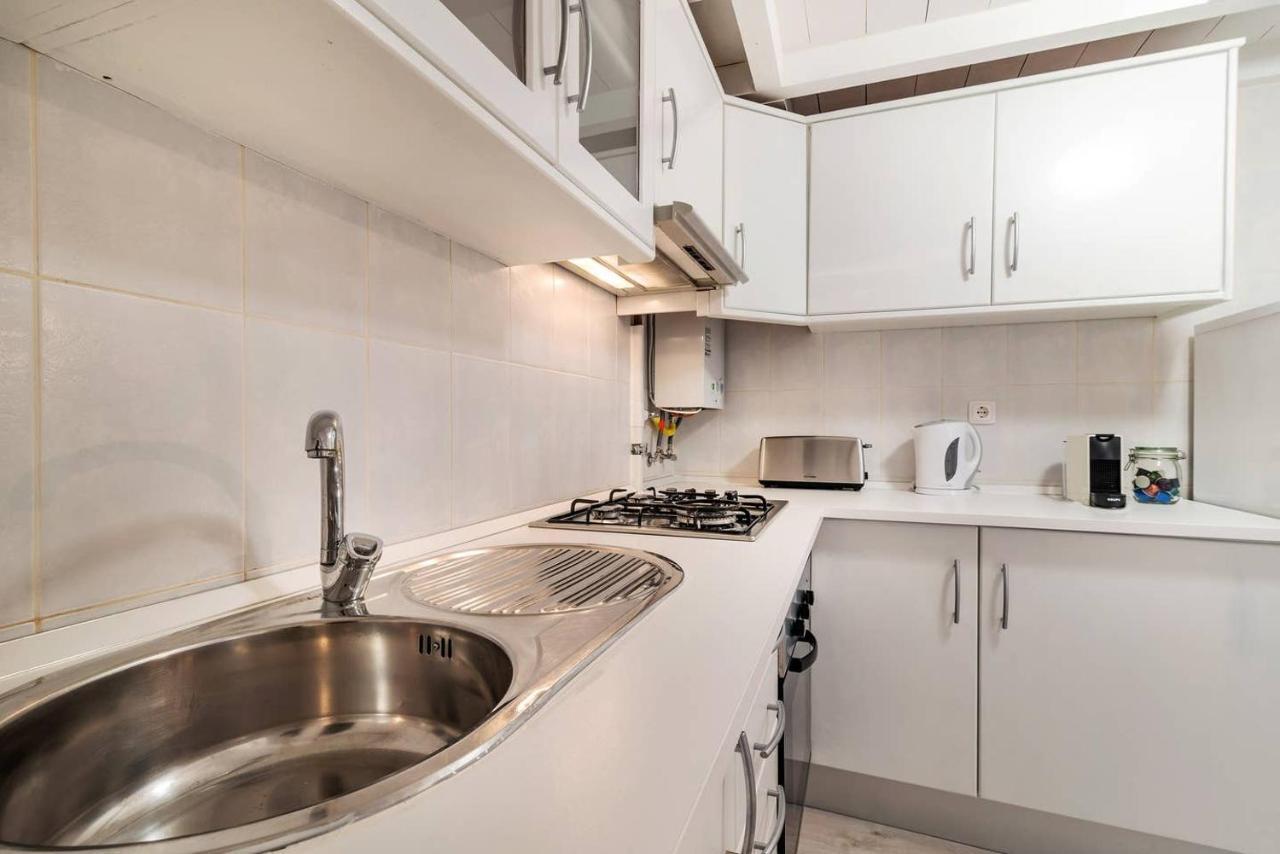 Urban & Trendy Duplex Close To Lx Factory By Trip2Portugal Лиссабон Экстерьер фото